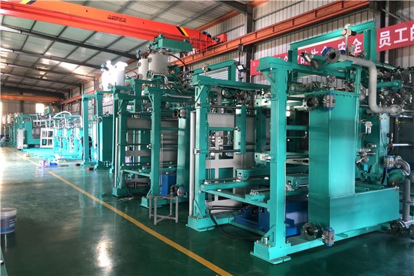 info-1-1 Foam Vacuum Forming Machine